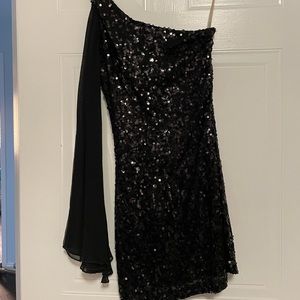 Marciano one shoulder/sleeve sequin dress